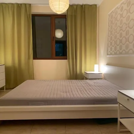 Апартаментът На Пътуващия Дениз Apartament *