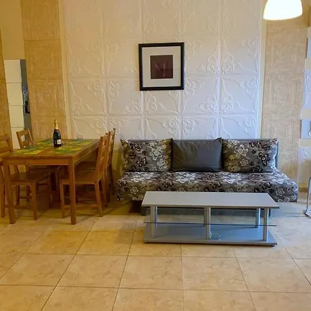 Апартаментът На Пътуващия Дениз * Sofia